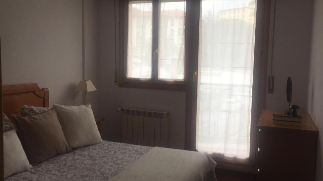 Casa De Claudia Comillas- Jardin Privado - A 10 Metros Del Capricho De Gaudi Eksteriør billede