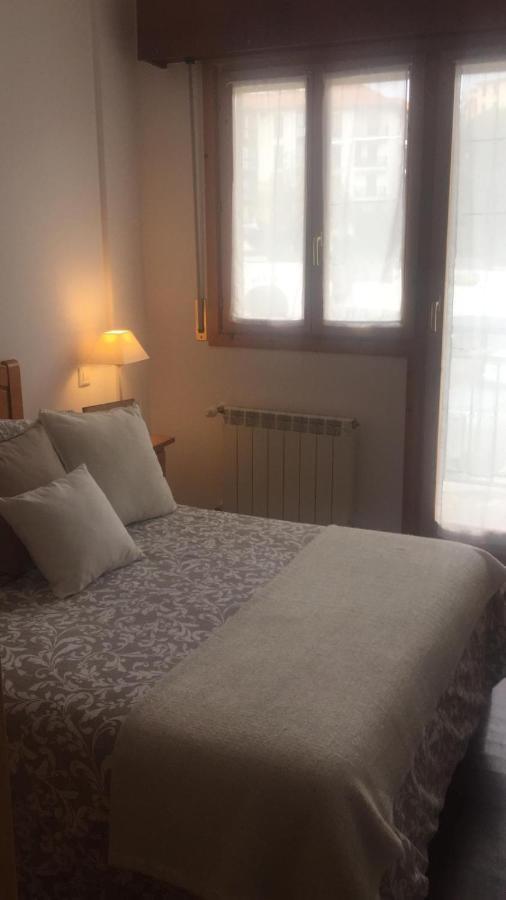 Casa De Claudia Comillas- Jardin Privado - A 10 Metros Del Capricho De Gaudi Eksteriør billede