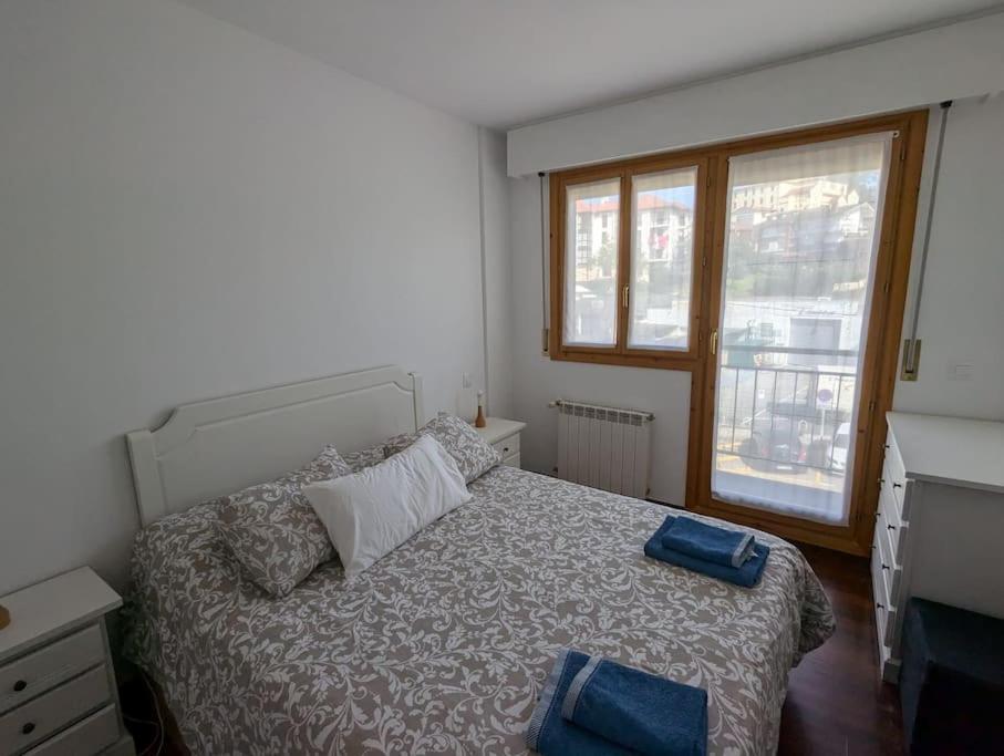 Casa De Claudia Comillas- Jardin Privado - A 10 Metros Del Capricho De Gaudi Eksteriør billede